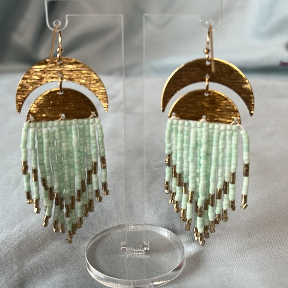 Beaded Tassel Light Blue Gold Tone Dangle Drop Earrings Boho Style - Picture 3 of 3